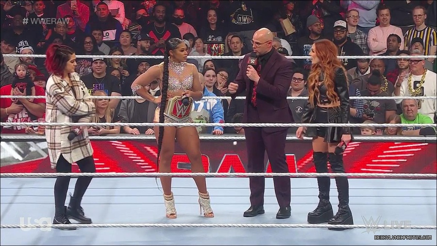 WWE_Monday_Night_Raw_2023_02_13_720p_HDTV_x264-NWCHD_mp4_000480513.jpg