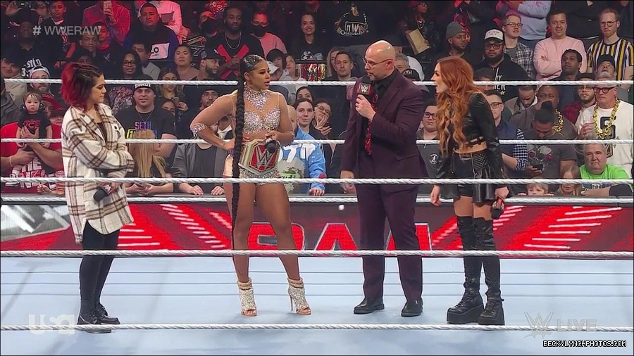 WWE_Monday_Night_Raw_2023_02_13_720p_HDTV_x264-NWCHD_mp4_000480913.jpg