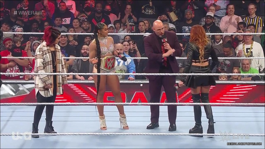 WWE_Monday_Night_Raw_2023_02_13_720p_HDTV_x264-NWCHD_mp4_000486118.jpg