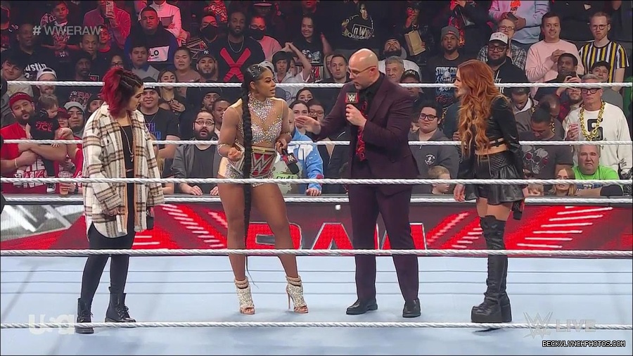 WWE_Monday_Night_Raw_2023_02_13_720p_HDTV_x264-NWCHD_mp4_000487320.jpg