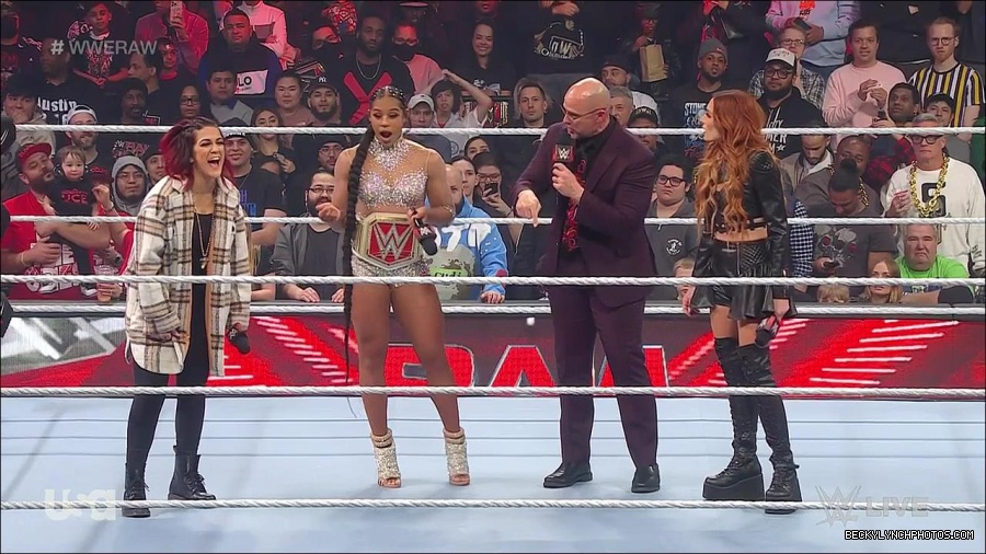 WWE_Monday_Night_Raw_2023_02_13_720p_HDTV_x264-NWCHD_mp4_000490122.jpg