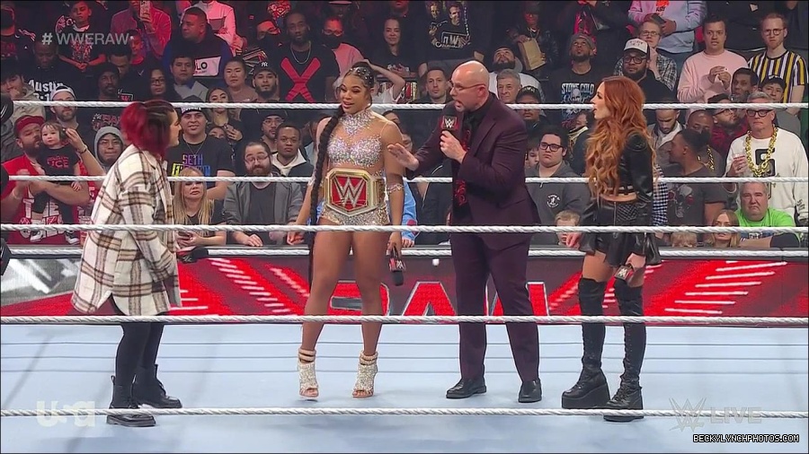 WWE_Monday_Night_Raw_2023_02_13_720p_HDTV_x264-NWCHD_mp4_000492525.jpg