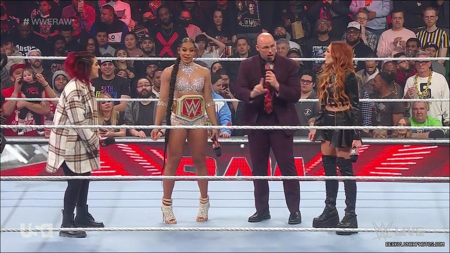 WWE_Monday_Night_Raw_2023_02_13_720p_HDTV_x264-NWCHD_mp4_000492925.jpg