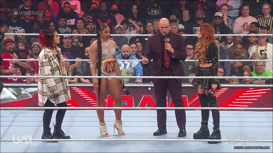 WWE_Monday_Night_Raw_2023_02_13_720p_HDTV_x264-NWCHD_mp4_000497730.jpg