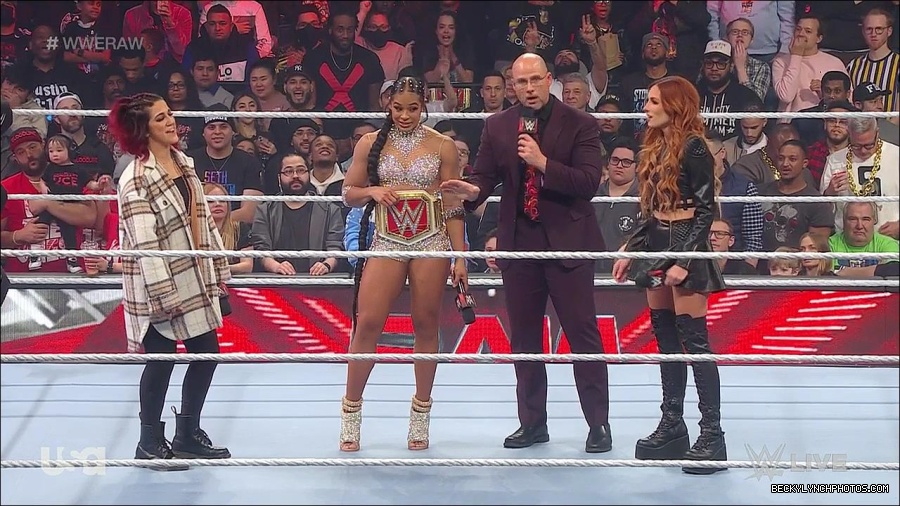 WWE_Monday_Night_Raw_2023_02_13_720p_HDTV_x264-NWCHD_mp4_000502535.jpg