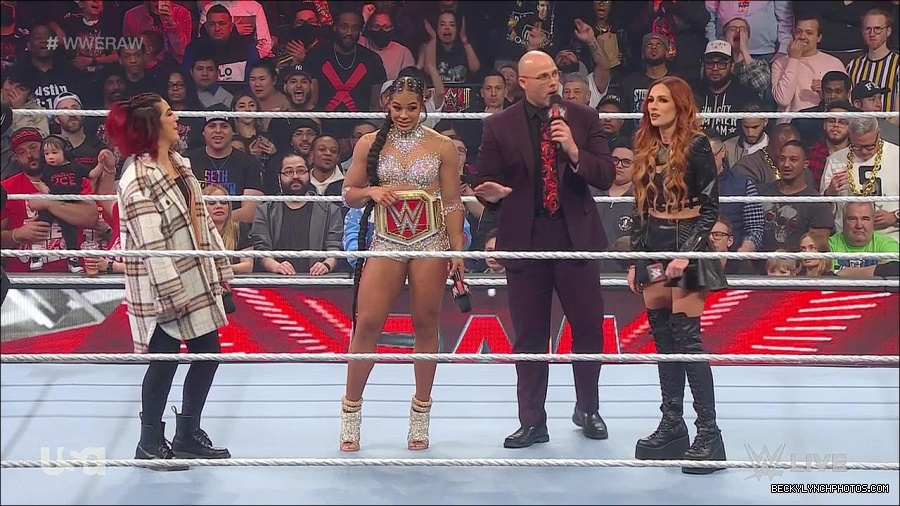 WWE_Monday_Night_Raw_2023_02_13_720p_HDTV_x264-NWCHD_mp4_000502935.jpg