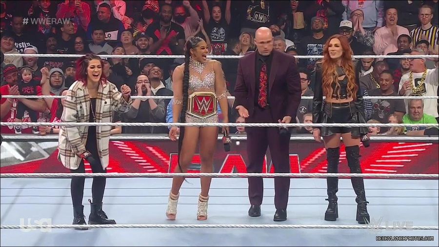 WWE_Monday_Night_Raw_2023_02_13_720p_HDTV_x264-NWCHD_mp4_000506138.jpg