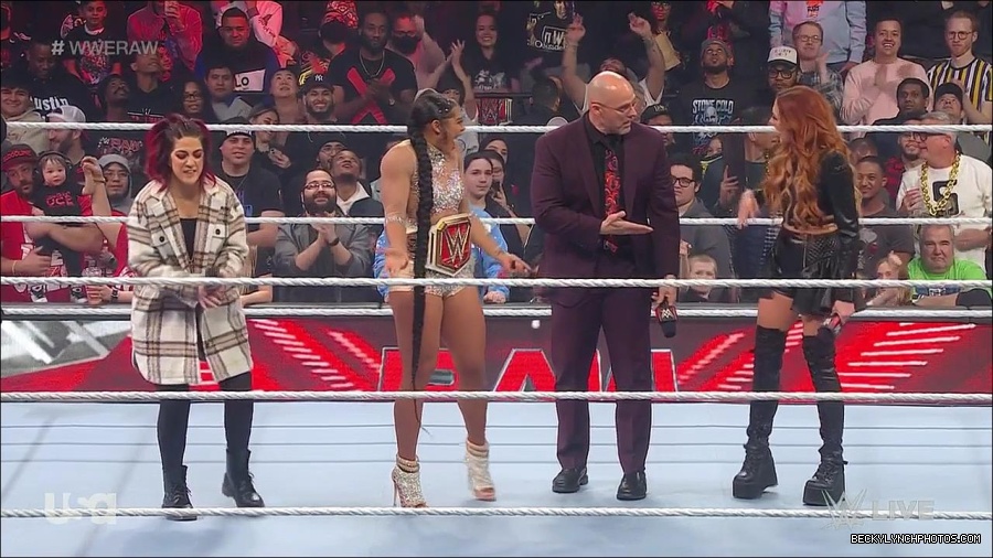 WWE_Monday_Night_Raw_2023_02_13_720p_HDTV_x264-NWCHD_mp4_000507340.jpg