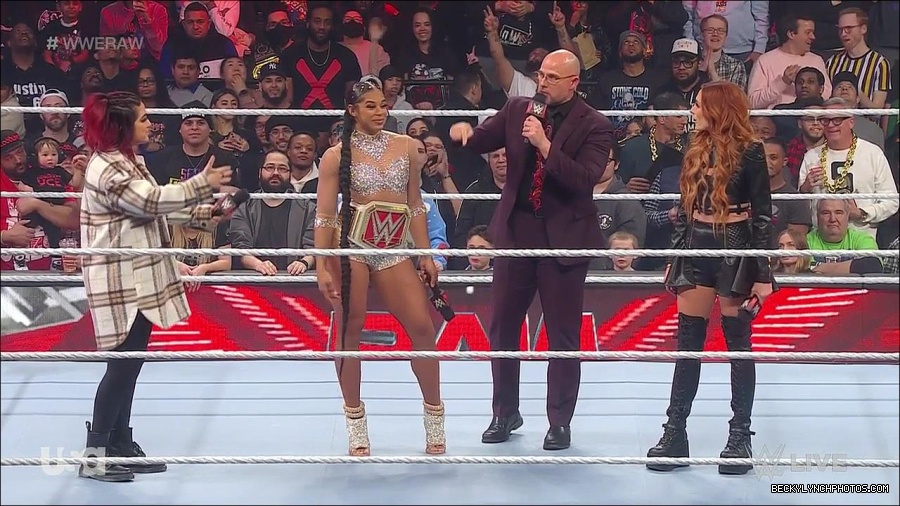 WWE_Monday_Night_Raw_2023_02_13_720p_HDTV_x264-NWCHD_mp4_000512545.jpg