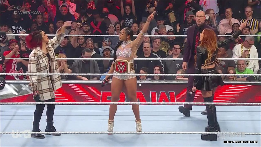WWE_Monday_Night_Raw_2023_02_13_720p_HDTV_x264-NWCHD_mp4_000522955.jpg