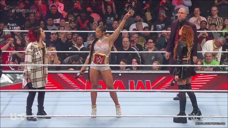 WWE_Monday_Night_Raw_2023_02_13_720p_HDTV_x264-NWCHD_mp4_000523356.jpg
