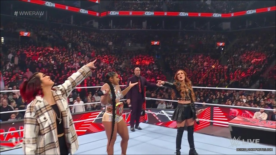 WWE_Monday_Night_Raw_2023_02_13_720p_HDTV_x264-NWCHD_mp4_000530563.jpg