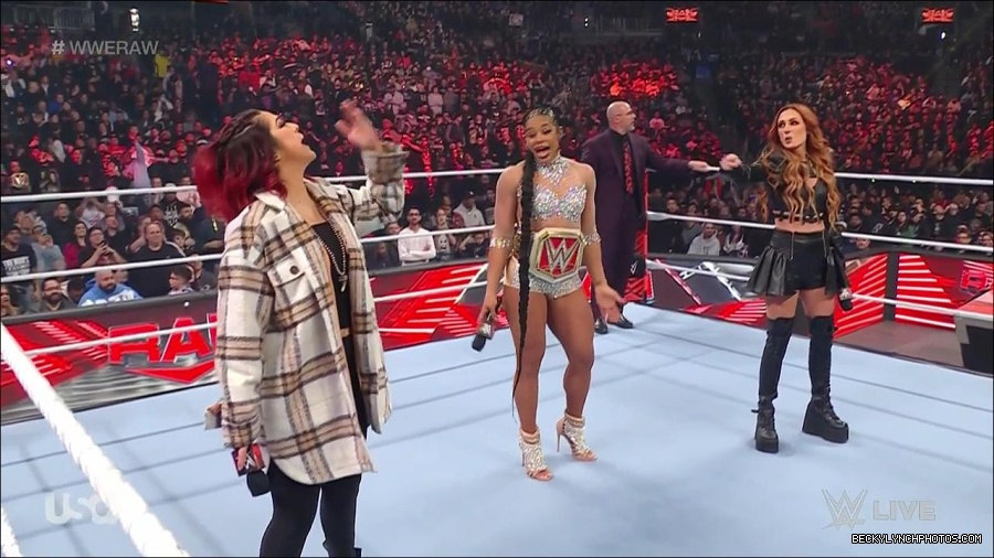 WWE_Monday_Night_Raw_2023_02_13_720p_HDTV_x264-NWCHD_mp4_000531764.jpg