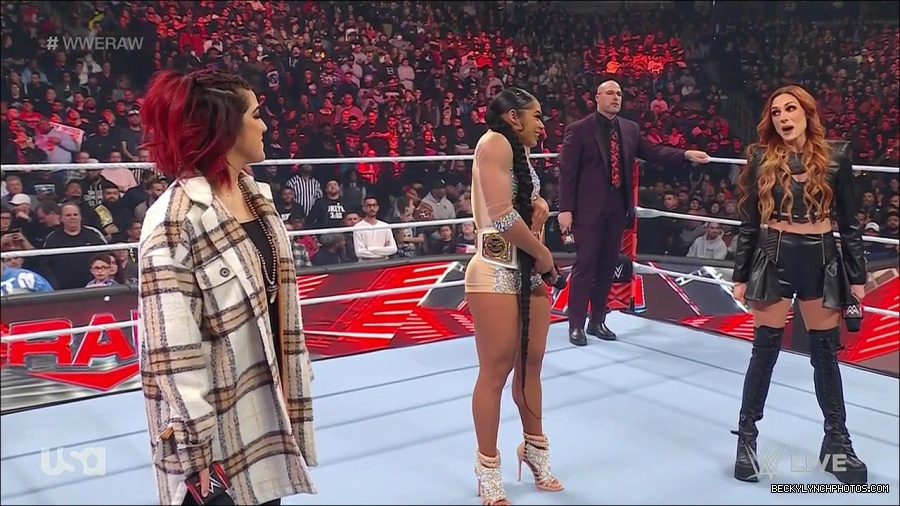 WWE_Monday_Night_Raw_2023_02_13_720p_HDTV_x264-NWCHD_mp4_000537370.jpg