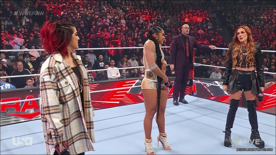 WWE_Monday_Night_Raw_2023_02_13_720p_HDTV_x264-NWCHD_mp4_000537770.jpg