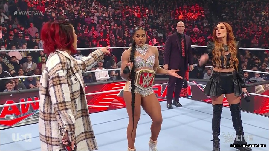 WWE_Monday_Night_Raw_2023_02_13_720p_HDTV_x264-NWCHD_mp4_000541374.jpg