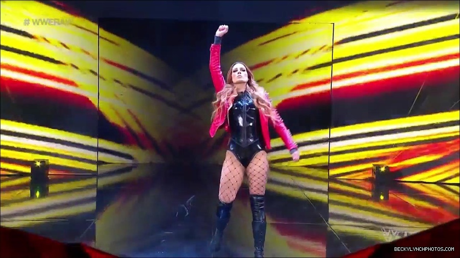 WWE_Monday_Night_Raw_2023_02_13_720p_HDTV_x264-NWCHD_mp4_007068132.jpg