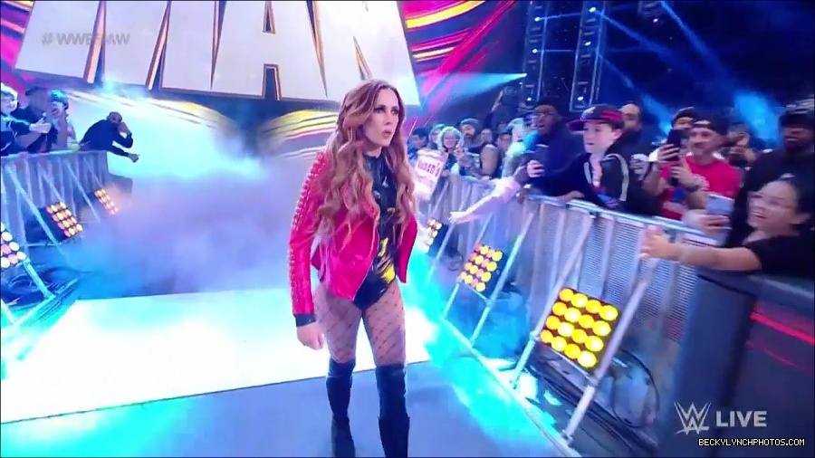 WWE_Monday_Night_Raw_2023_02_13_720p_HDTV_x264-NWCHD_mp4_007088152.jpg