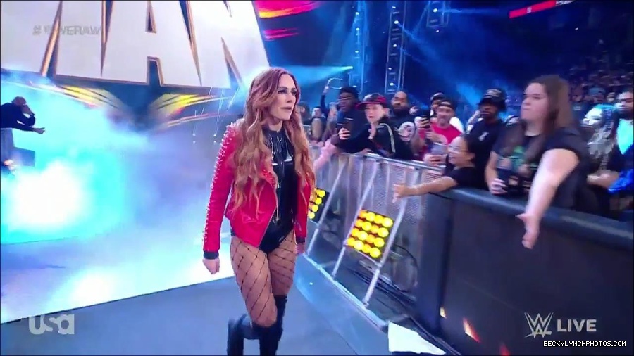 WWE_Monday_Night_Raw_2023_02_13_720p_HDTV_x264-NWCHD_mp4_007088553.jpg