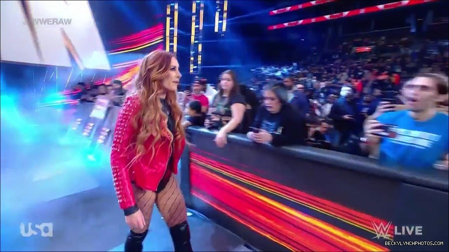 WWE_Monday_Night_Raw_2023_02_13_720p_HDTV_x264-NWCHD_mp4_007089353.jpg