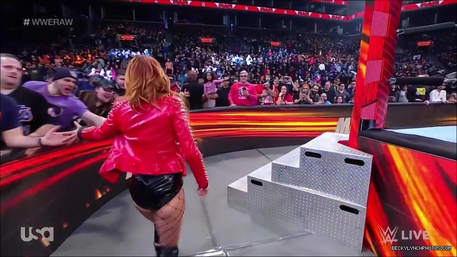 WWE_Monday_Night_Raw_2023_02_13_720p_HDTV_x264-NWCHD_mp4_007091756.jpg