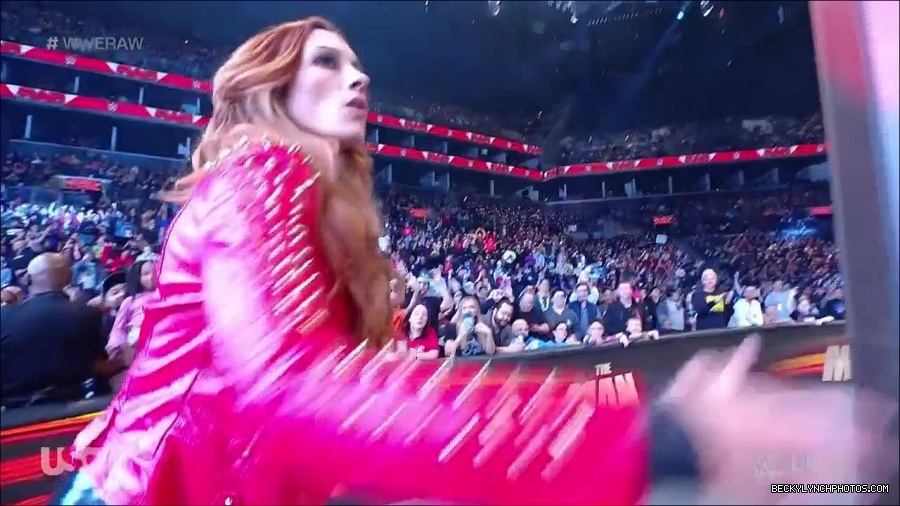 WWE_Monday_Night_Raw_2023_02_13_720p_HDTV_x264-NWCHD_mp4_007095359.jpg