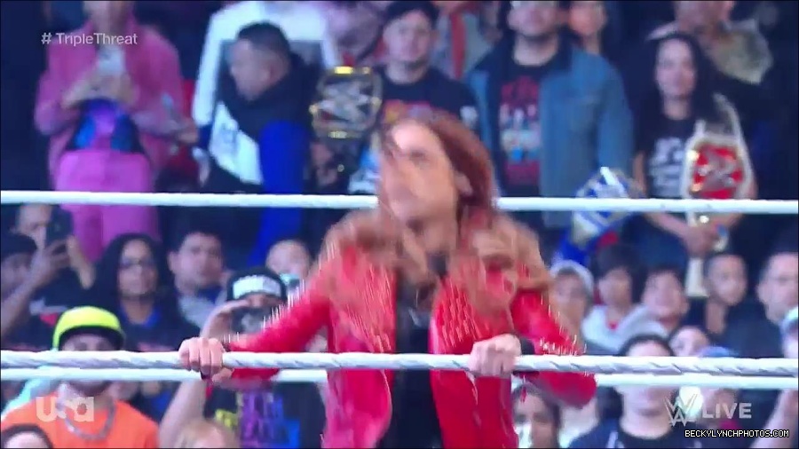 WWE_Monday_Night_Raw_2023_02_13_720p_HDTV_x264-NWCHD_mp4_007104569.jpg