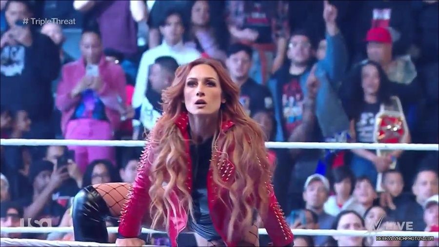 WWE_Monday_Night_Raw_2023_02_13_720p_HDTV_x264-NWCHD_mp4_007105770.jpg