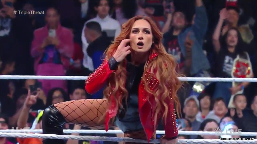 WWE_Monday_Night_Raw_2023_02_13_720p_HDTV_x264-NWCHD_mp4_007106571.jpg