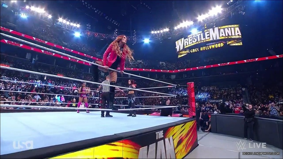 WWE_Monday_Night_Raw_2023_02_13_720p_HDTV_x264-NWCHD_mp4_007109774.jpg