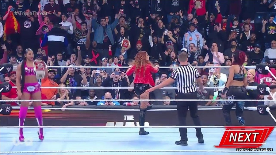 WWE_Monday_Night_Raw_2023_02_13_720p_HDTV_x264-NWCHD_mp4_007122587.jpg