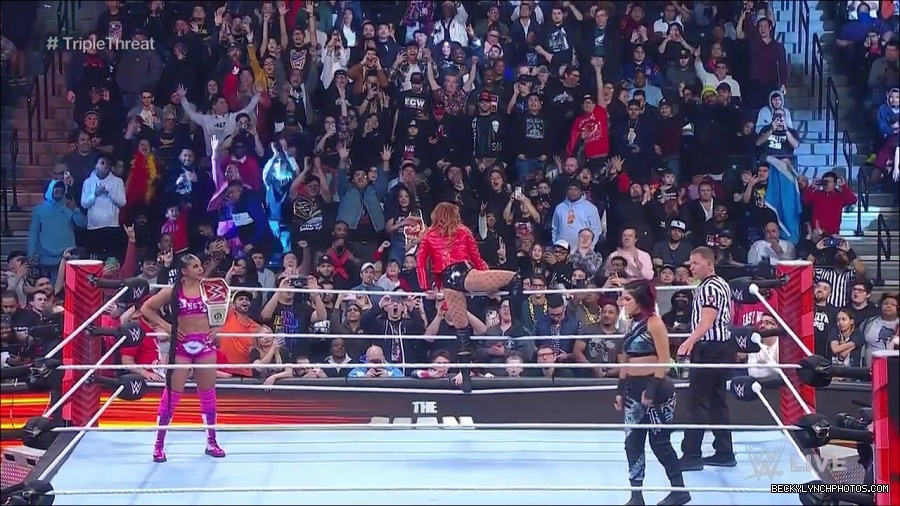 WWE_Monday_Night_Raw_2023_02_13_720p_HDTV_x264-NWCHD_mp4_007126991.jpg