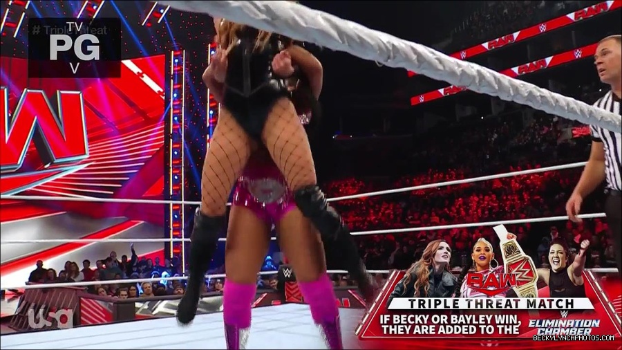 WWE_Monday_Night_Raw_2023_02_13_720p_HDTV_x264-NWCHD_mp4_007853917.jpg