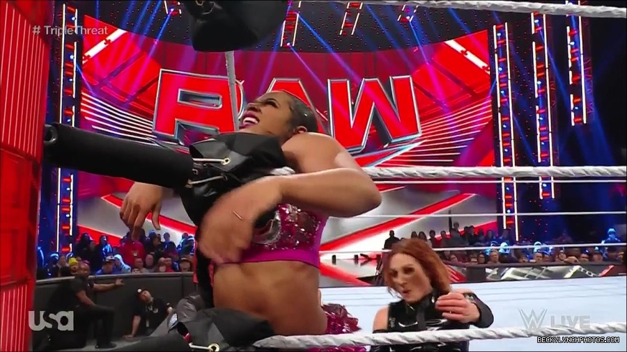 WWE_Monday_Night_Raw_2023_02_13_720p_HDTV_x264-NWCHD_mp4_007858322.jpg