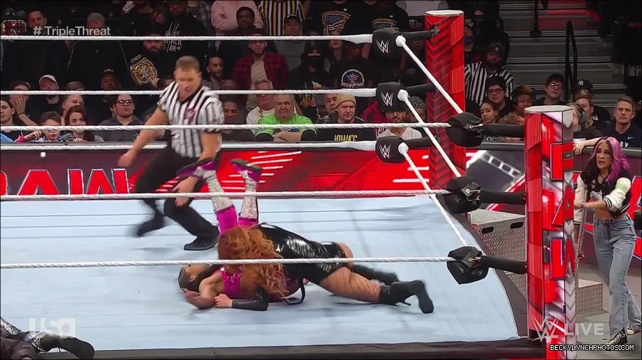 WWE_Monday_Night_Raw_2023_02_13_720p_HDTV_x264-NWCHD_mp4_007860724.jpg