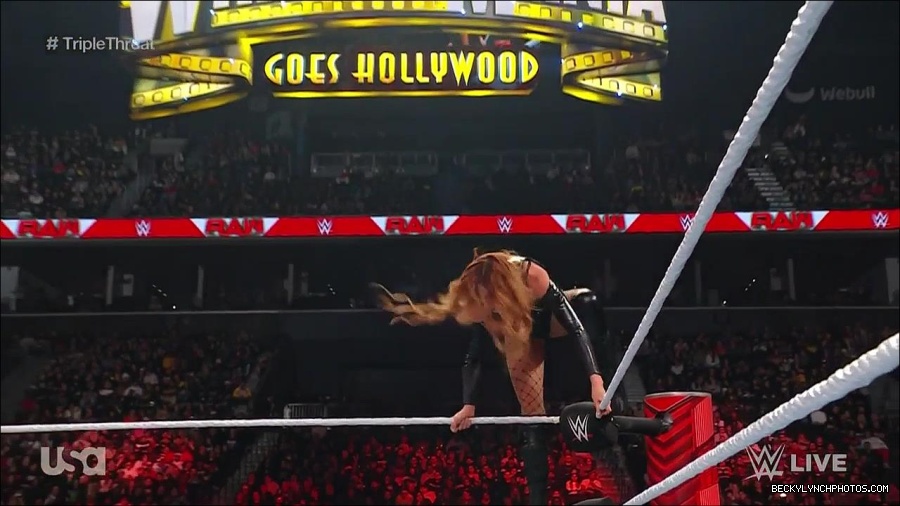 WWE_Monday_Night_Raw_2023_02_13_720p_HDTV_x264-NWCHD_mp4_007868732.jpg