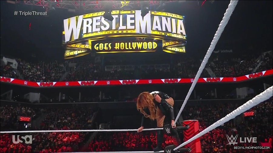 WWE_Monday_Night_Raw_2023_02_13_720p_HDTV_x264-NWCHD_mp4_007869933.jpg