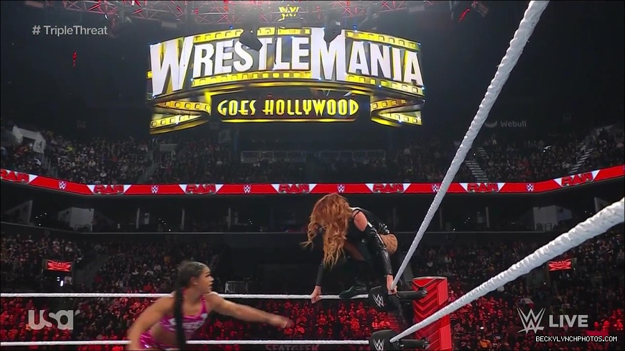 WWE_Monday_Night_Raw_2023_02_13_720p_HDTV_x264-NWCHD_mp4_007871134.jpg