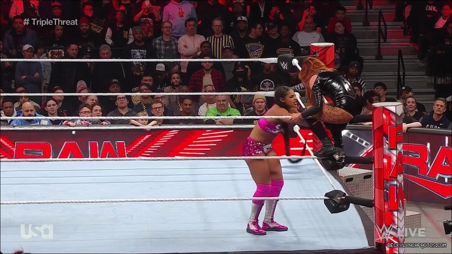 WWE_Monday_Night_Raw_2023_02_13_720p_HDTV_x264-NWCHD_mp4_007873537.jpg