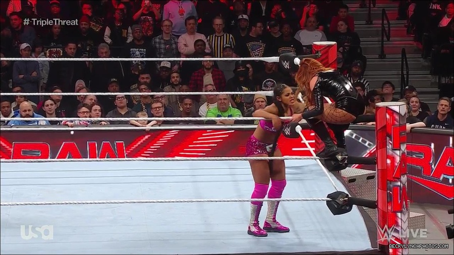 WWE_Monday_Night_Raw_2023_02_13_720p_HDTV_x264-NWCHD_mp4_007873937.jpg