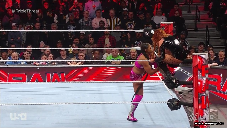 WWE_Monday_Night_Raw_2023_02_13_720p_HDTV_x264-NWCHD_mp4_007875138.jpg