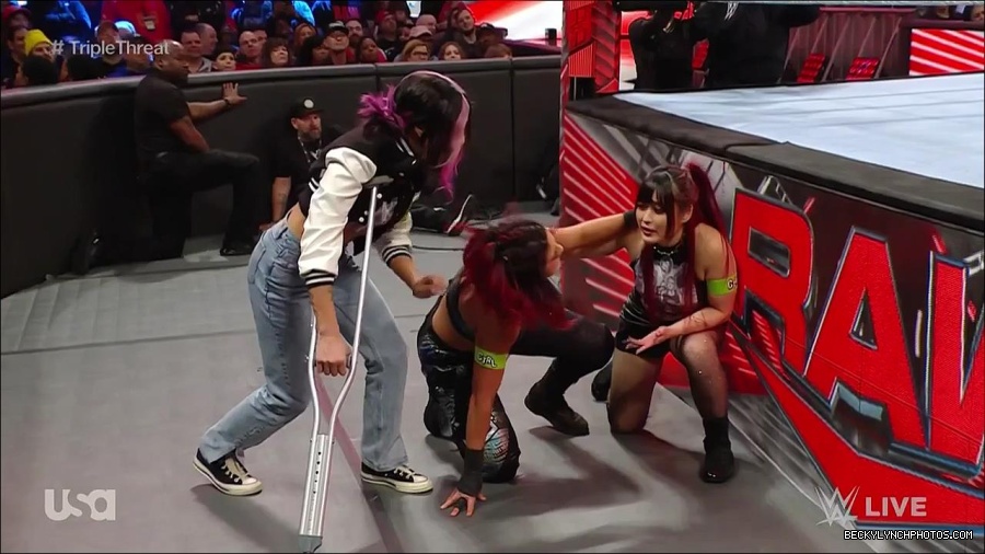 WWE_Monday_Night_Raw_2023_02_13_720p_HDTV_x264-NWCHD_mp4_007878342.jpg
