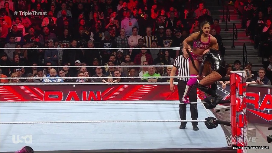 WWE_Monday_Night_Raw_2023_02_13_720p_HDTV_x264-NWCHD_mp4_007880744.jpg
