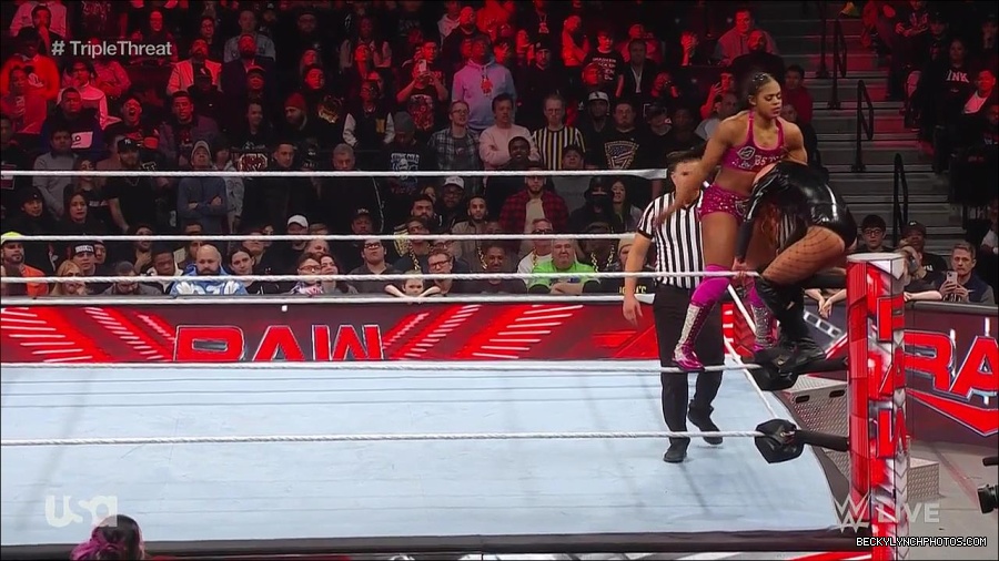 WWE_Monday_Night_Raw_2023_02_13_720p_HDTV_x264-NWCHD_mp4_007881144.jpg