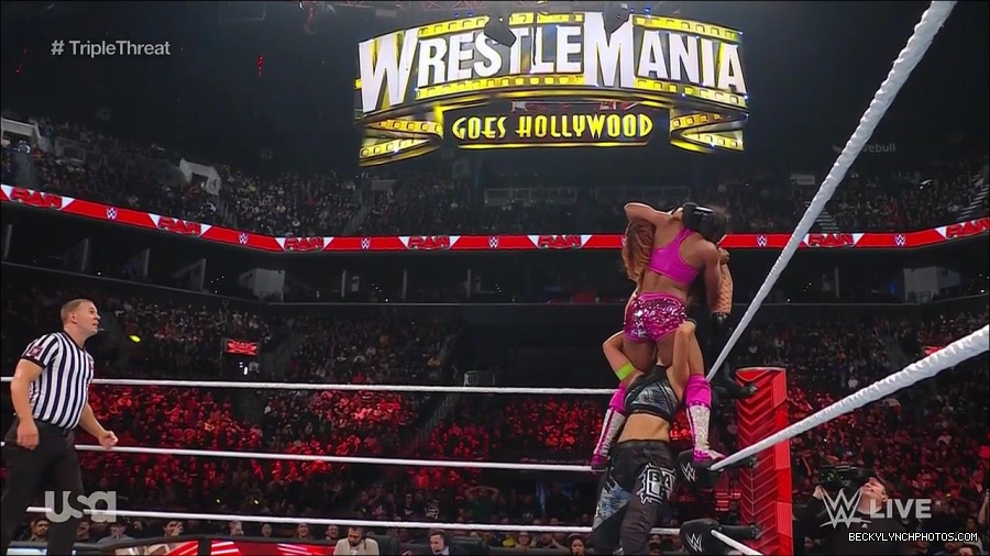 WWE_Monday_Night_Raw_2023_02_13_720p_HDTV_x264-NWCHD_mp4_007889553.jpg