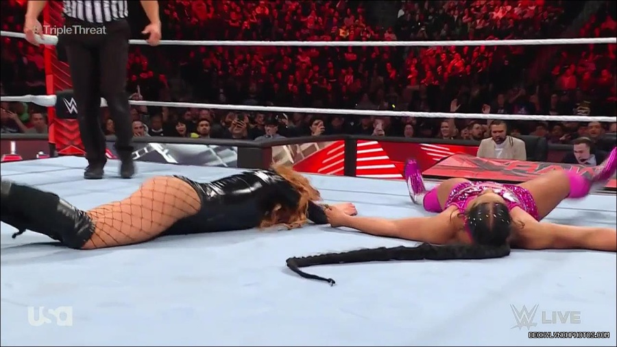 WWE_Monday_Night_Raw_2023_02_13_720p_HDTV_x264-NWCHD_mp4_007893156.jpg