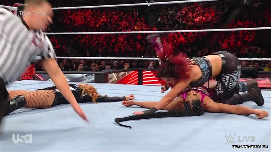 WWE_Monday_Night_Raw_2023_02_13_720p_HDTV_x264-NWCHD_mp4_007894758.jpg