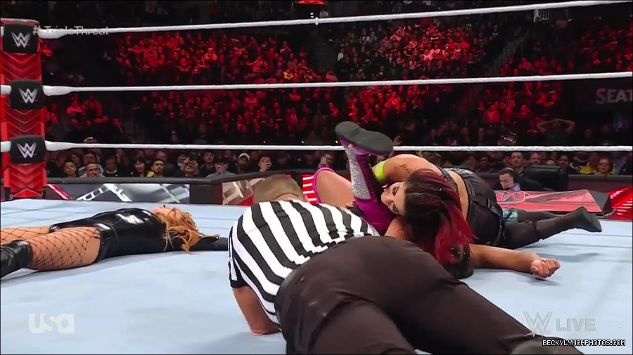 WWE_Monday_Night_Raw_2023_02_13_720p_HDTV_x264-NWCHD_mp4_007895959.jpg