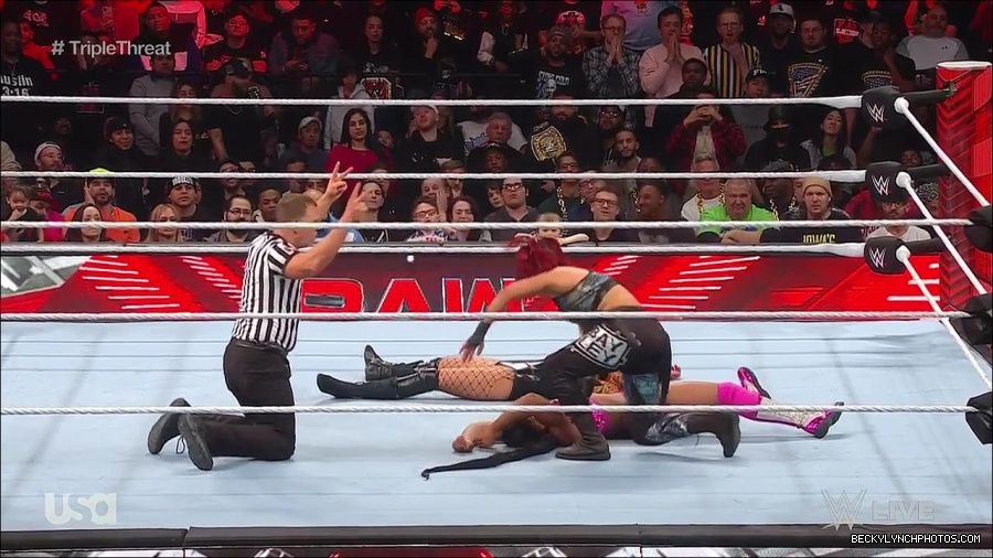 WWE_Monday_Night_Raw_2023_02_13_720p_HDTV_x264-NWCHD_mp4_007897961.jpg