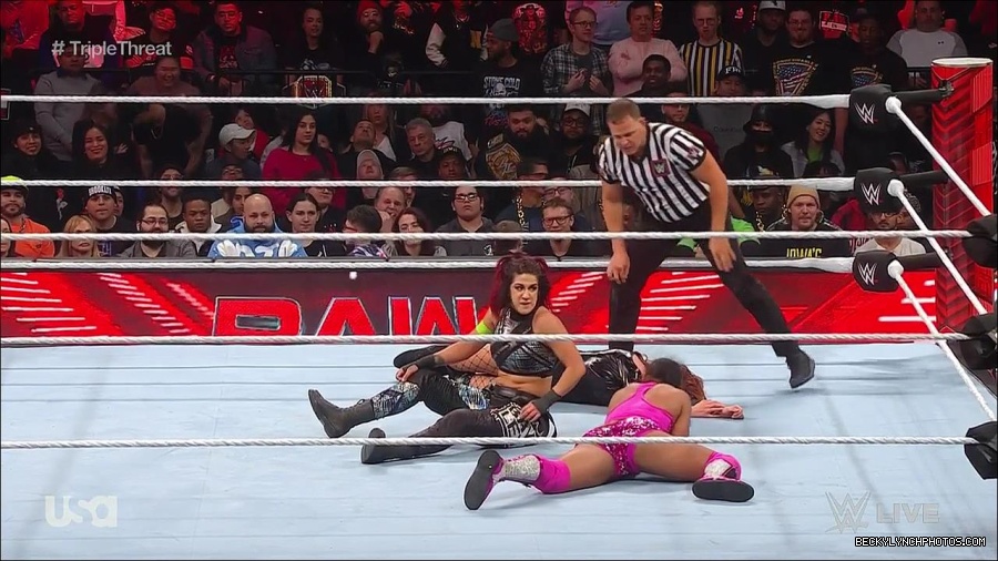 WWE_Monday_Night_Raw_2023_02_13_720p_HDTV_x264-NWCHD_mp4_007907170.jpg